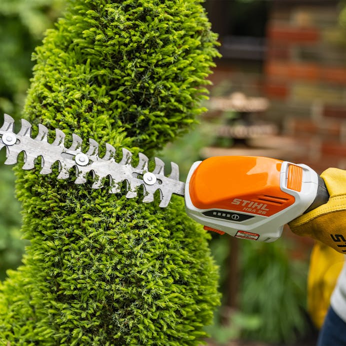 STIHL® HSA 26 – Howard Brothers